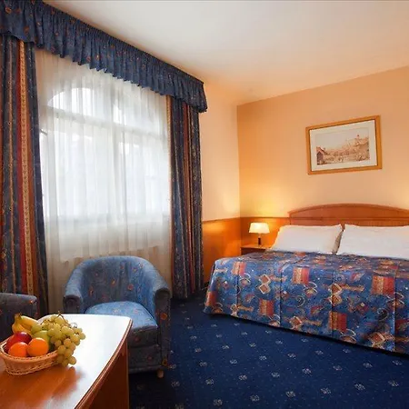 Hotell Kavalir Prag