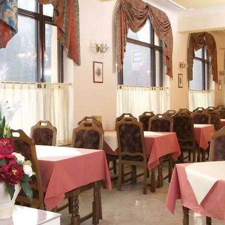 Kavalir فندق براغ